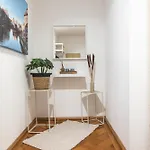 Oldtown Apartments By Staystay, Close To Castle & Main Market Square